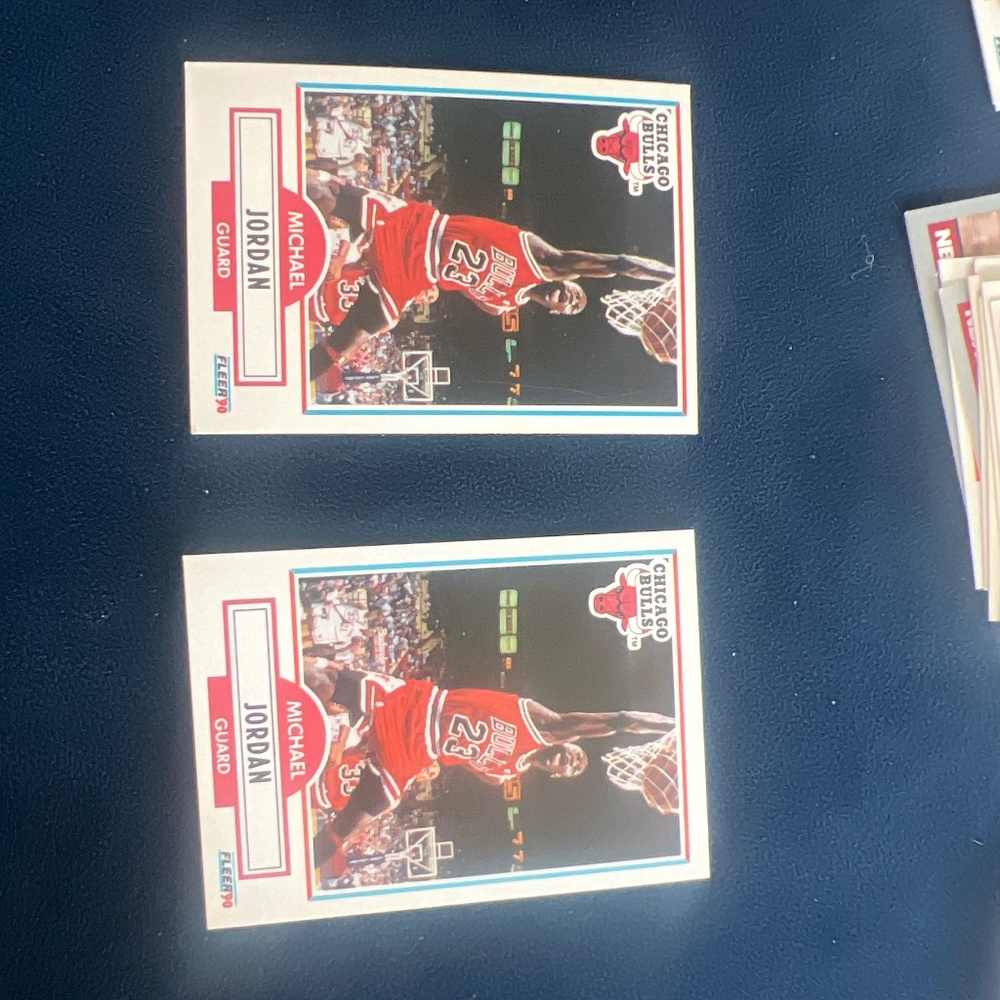 MICHEAL JORDON BASKETBALL CARD LOT